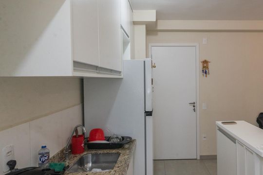 Cozinha de apartamento para alugar com 2 quartos, 43m² em Jardim Garcia, Campinas