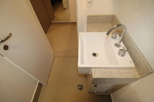 Banheiro 1 de apartamento para alugar com 2 quartos, 56m² em Tucuruvi, São Paulo