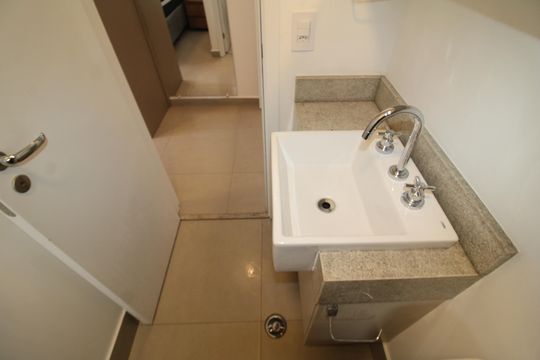 Banheiro 2 de apartamento para alugar com 2 quartos, 56m² em Tucuruvi, São Paulo