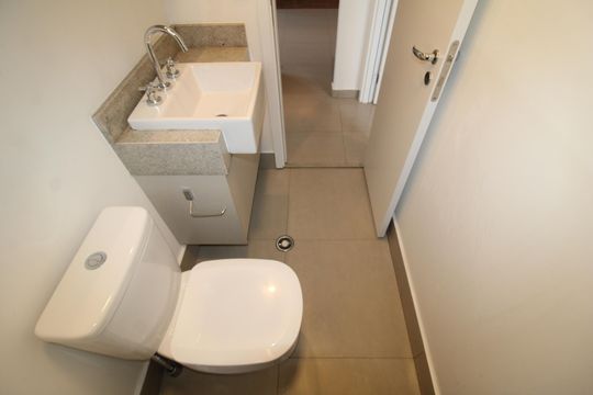 Banheiro de apartamento para alugar com 2 quartos, 56m² em Tucuruvi, São Paulo