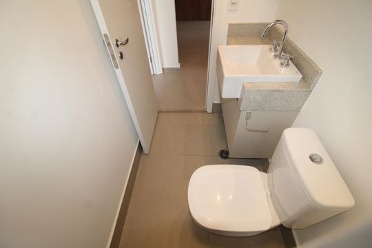 Banheiro 1 de apartamento para alugar com 2 quartos, 53m² em Tucuruvi, São Paulo