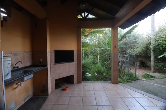 Churrasqueira de casa para alugar com 5 quartos, 380m² em Nossa Senhora das Gracas, Canoas
