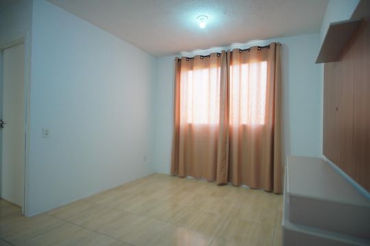 Apartamento à venda com 2 quartos, 42m² em Sarandi, Porto Alegre