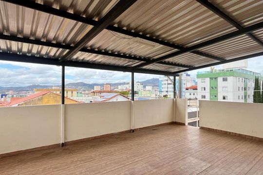Área externa de apartamento para alugar com 2 quartos, 90m² em Sagrada Família, Belo Horizonte