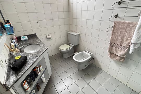Banheiro de apartamento à venda com 3 quartos, 178m² em Jardim, Santo André
