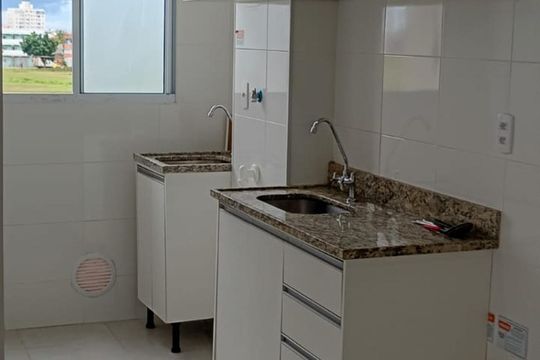 Cozinha de apartamento à venda com 1 quarto, 39m² em QR 110, Brasília