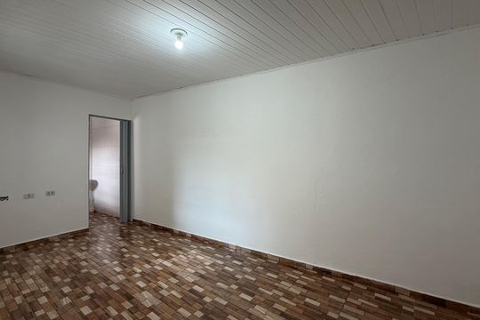Casa para alugar com 1 quarto, 45m² em Parque Jandaia, Carapicuíba
