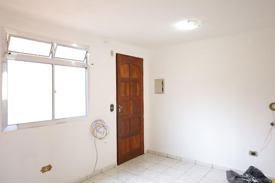 Apartamento para alugar com 2 quartos, 45m² em Conjunto Habitacional Fazenda do Carmo, São Paulo
