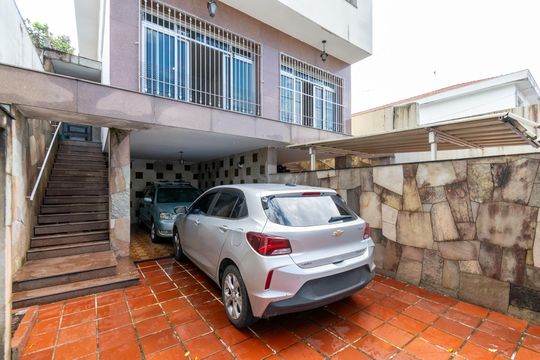 Garagem de casa à venda com 3 quartos, 170m² em Parque Jabaquara, São Paulo