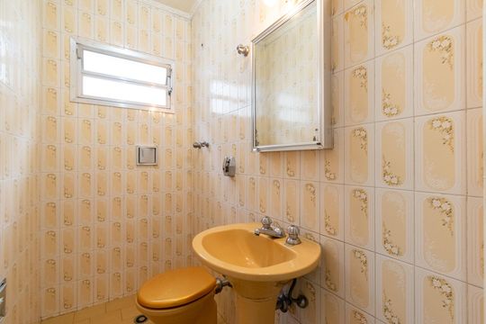 Lavabo  de casa à venda com 3 quartos, 170m² em Parque Jabaquara, São Paulo