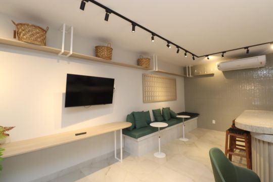 Área comum de kitnet/studio para alugar com 0 quarto, 20m² em Piatã, Salvador