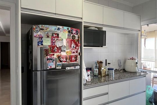Cozinha de apartamento à venda com 3 quartos, 136m² em Jardim Arpoador, São Paulo