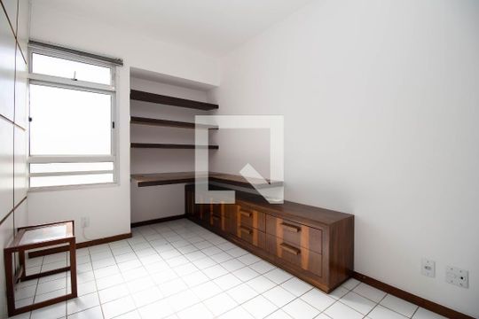 Kitnet/Studio à venda com 1 quarto, 26m² em SGAN 912, Brasília