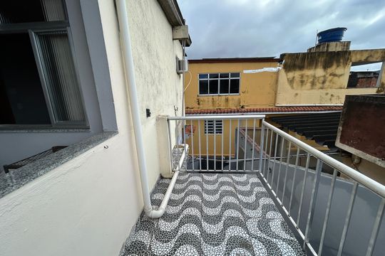 Área comum de casa para alugar com 1 quarto, 60m² em Bento Ribeiro, Rio de Janeiro