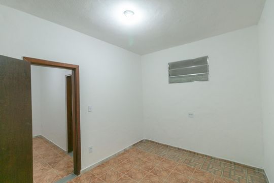 Casa para alugar com 2 quartos, 110m² em Etelvina Carneiro, Belo Horizonte