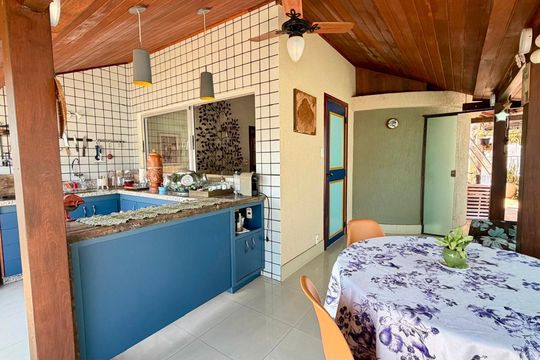 Apartamento à venda com 3 quartos, 220m² em Santo Antônio, Belo Horizonte
