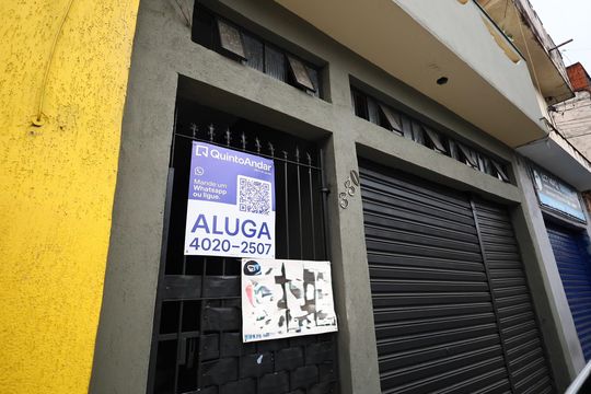 Fachada de casa para alugar com 1 quarto, 75m² em Santo Antônio, Osasco