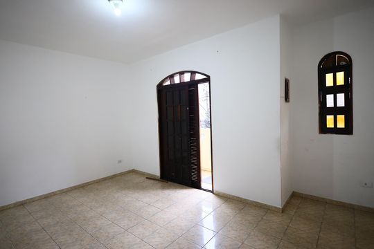 Casa para alugar com 1 quarto, 75m² em Santo Antônio, Osasco