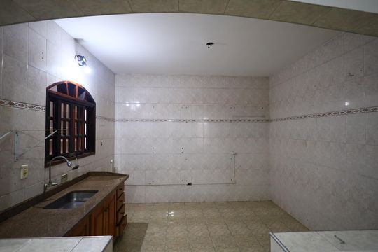 Cozinha de casa para alugar com 1 quarto, 75m² em Santo Antônio, Osasco