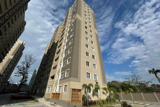 Fachada do bloco de apartamento para alugar com 2 quartos, 40m² em Inhaúma, Rio de Janeiro