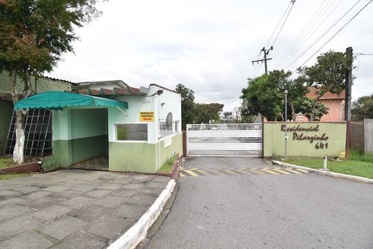 Fachada de apartamento para alugar com 2 quartos, 54m² em Pilarzinho, Curitiba