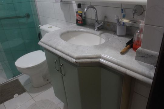 Banheiro Social de apartamento à venda com 2 quartos, 70m² em Santa Maria, São Caetano do Sul