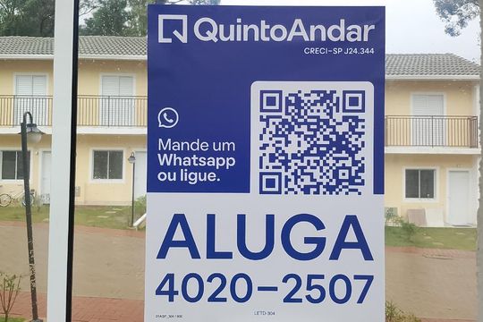 Placa de casa de condomínio para alugar com 2 quartos, 70m² em Chácara Ondas Verdes, Cotia