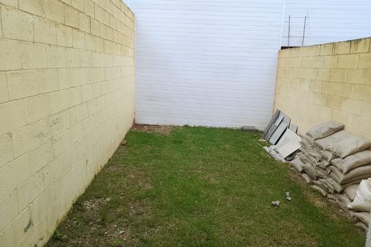 Quintal de casa de condomínio para alugar com 2 quartos, 70m² em Chácara Ondas Verdes, Cotia