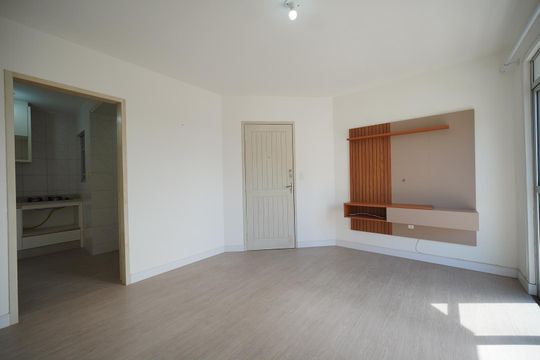 Apartamento para alugar com 2 quartos, 51m² em Abraão, Florianópolis