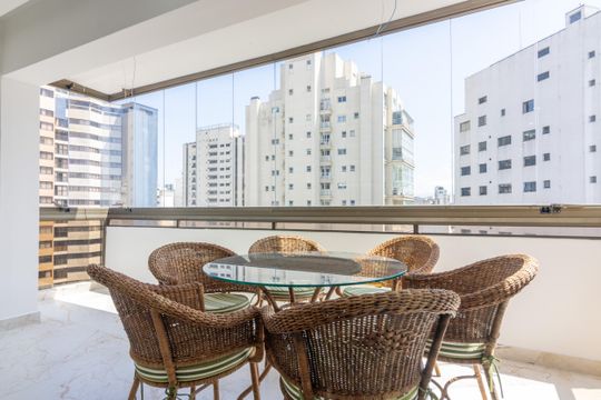 Sala de apartamento à venda com 4 quartos, 240m² em Planalto Paulista, São Paulo