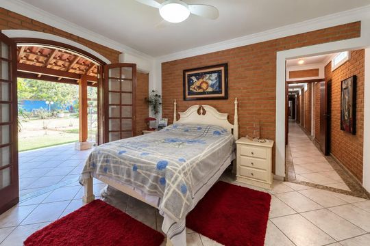 Quarto de casa de condomínio à venda com 3 quartos, 482m² em Portal dos Nobres, Americana