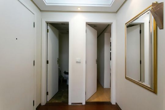 Corredor de apartamento à venda com 3 quartos, 156m² em Chácara Santo Antônio (Zona Leste), São Paulo