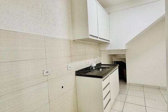 Cozinha de apartamento à venda com 3 quartos, 90m² em Parque Fernao Dias, Barueri