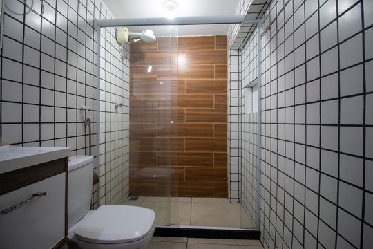 Banheiro 2 de casa de condomínio à venda com 3 quartos, 115m² em Cidade Nova, Rio de Janeiro