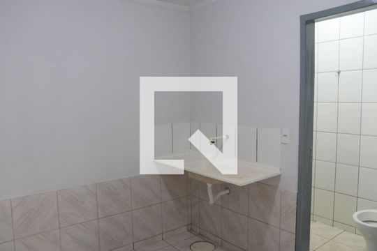 Cozinha de kitnet/studio para alugar com 1 quarto, 40m² em Vila Redencao, Goiânia