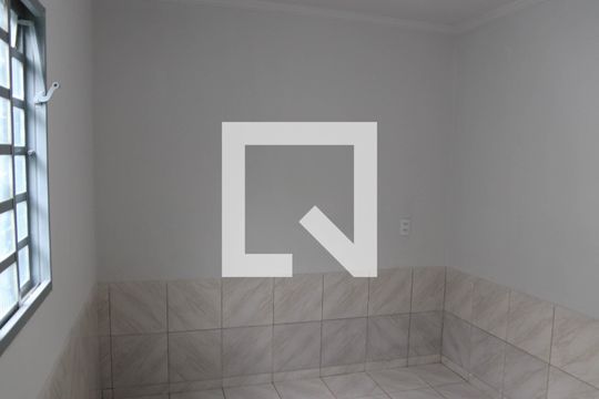 Quarto de kitnet/studio para alugar com 1 quarto, 40m² em Vila Redencao, Goiânia