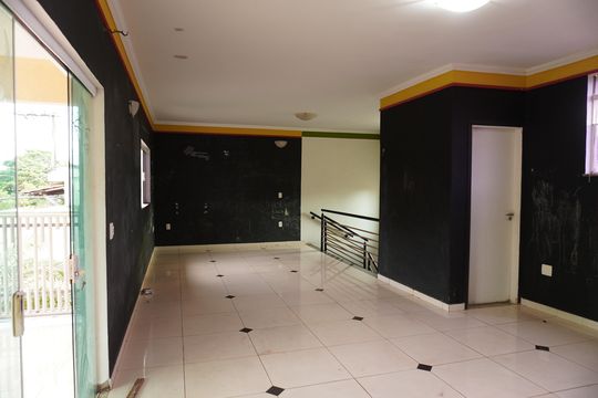 Casa para alugar com 5 quartos, 320m² em Parque Santa Felicia Jardim, São Carlos