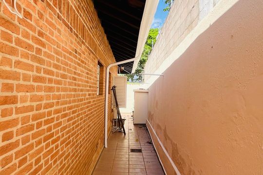 Área externa de casa à venda com 5 quartos, 280m² em Parque Taquaral, Campinas