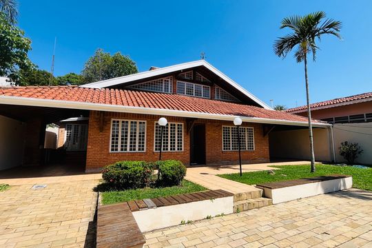 Casa à venda com 5 quartos, 280m² em Parque Taquaral, Campinas