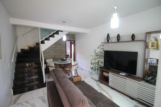 Casa à venda com 3 quartos, 180m² em Diamante, Belo Horizonte