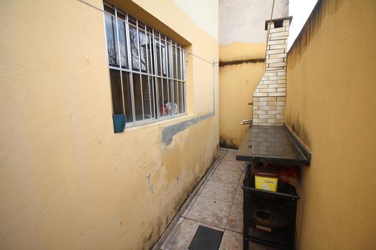 Quintal de casa à venda com 3 quartos, 180m² em Diamante, Belo Horizonte