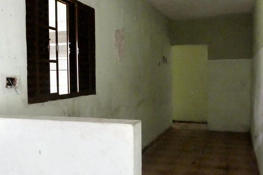 Corredor de casa à venda com 3 quartos, 100m² em Jardim Castro Alves, São Paulo