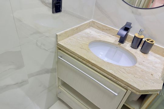 Banheiro de apartamento para alugar com 2 quartos, 55m² em Vila Augusta, Guarulhos