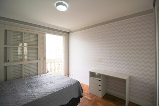 Quarto 2 de apartamento para alugar com 3 quartos, 125m² em Indianópolis, São Paulo