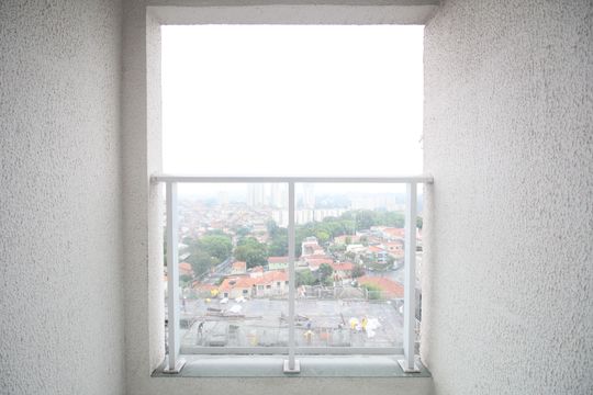 Varanda 2 de kitnet/studio para alugar com 2 quartos, 31m² em Jardim Monte Kemel, São Paulo