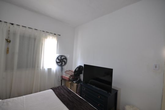 Casa à venda com 4 quartos, 217m² em Jardim Virginia Bianca, São Paulo