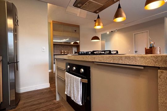Cozinha de apartamento para alugar com 3 quartos, 110m² em Alphaville Empresarial, Barueri