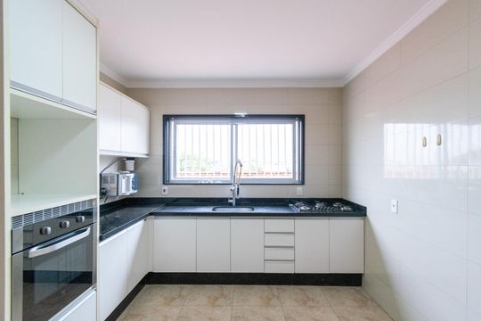 Cozinha de casa para alugar com 3 quartos, 210m² em Jabaquara, São Paulo