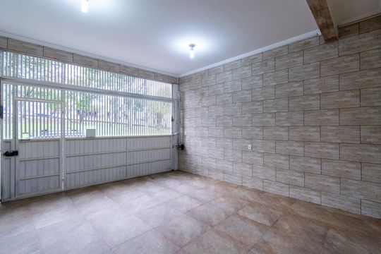 Garagem de casa para alugar com 3 quartos, 210m² em Jabaquara, São Paulo