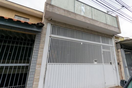 Fachada de casa para alugar com 3 quartos, 210m² em Jabaquara, São Paulo
